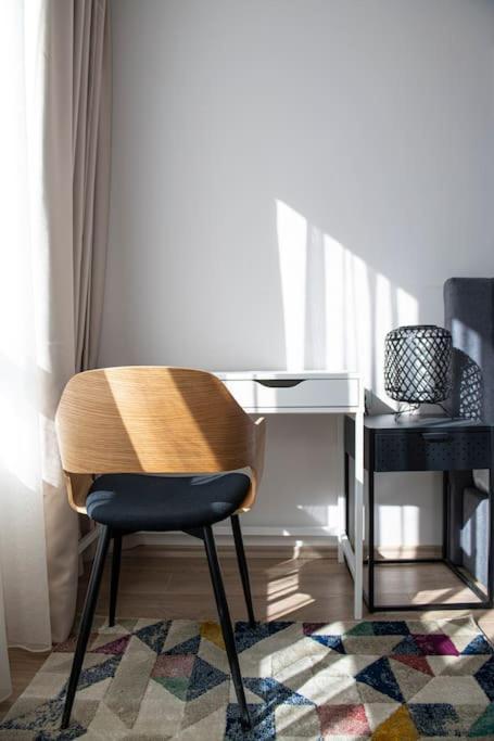 Madrid: A Modern 2-Bedroom Apartment With Parking Szófia Kültér fotó