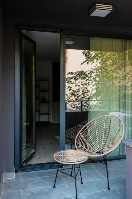 Madrid: A Modern 2-Bedroom Apartment With Parking Szófia Kültér fotó